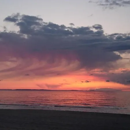 Apartment Baltic Amber Z Dostepem Do Basenow,strefy Saun, Jacuzzi Przez Caly Rok- Pinea Pobierowo-sannel For Rent *