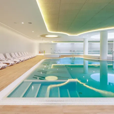 Baltic Amber Z Dostepem Do Basenow,strefy Saun, Jacuzzi Przez Caly Rok- Pinea Pobierowo-sannel For Rent